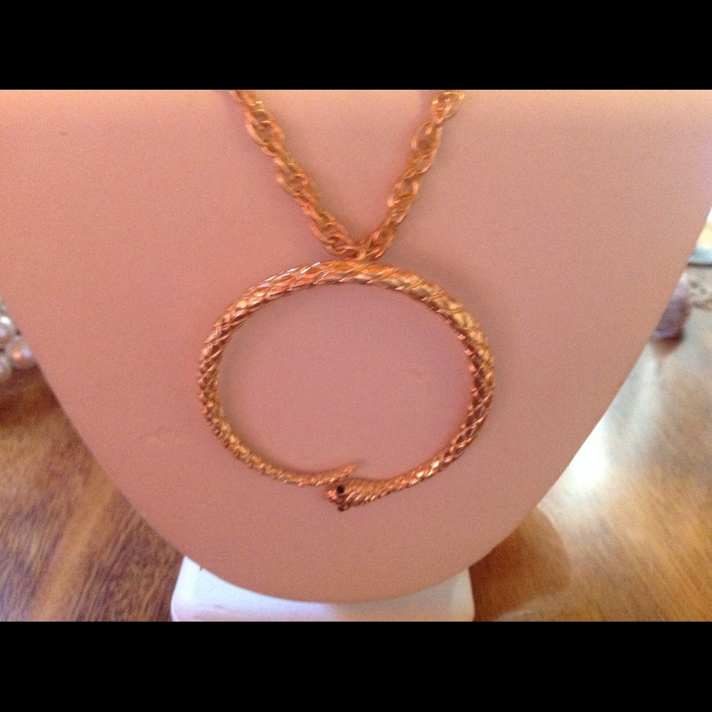 Fashionable Snake Necklace👠👠 - Picture 2 of 2